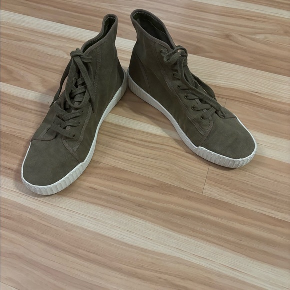 Vince Linen Wolfe Sneakers in Olive Green Size 7.5 - Picture 4 of 10